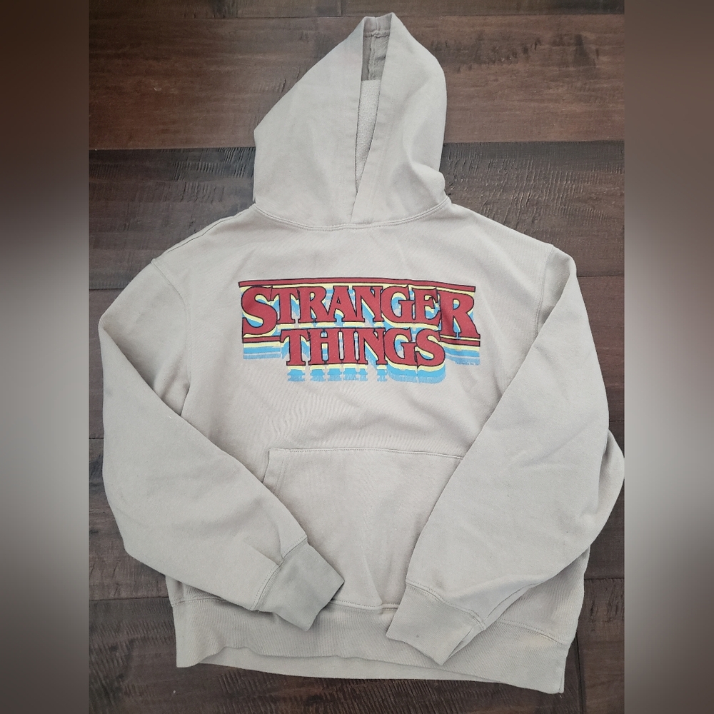Old Navy Stranger Things Sweatshirt M